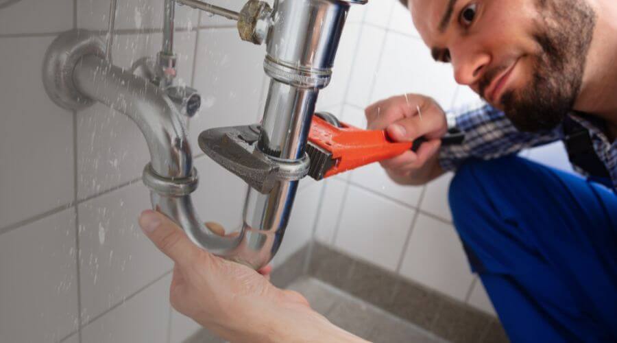 Professional same day plumber in Bluffton, AR